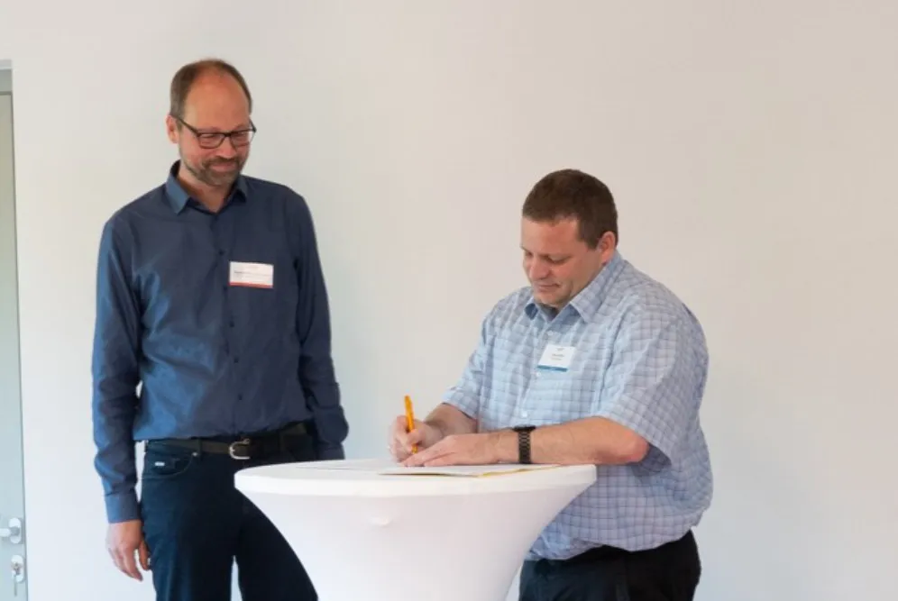 Firma del Contrato de Cooperación
