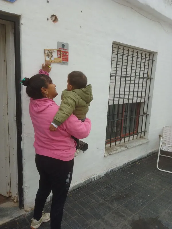 ¡No una mujer menos!