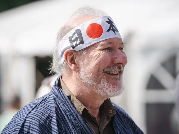 Misioneros en vivo - aquí con caracteres japoneses