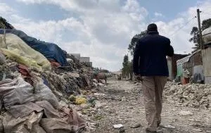 Manteniendo la cabeza en alto: niños Korah de Etiopía
