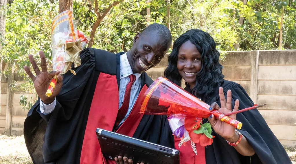 Las becas SIM ayudan a una pareja perseguida a convertirse en pastores