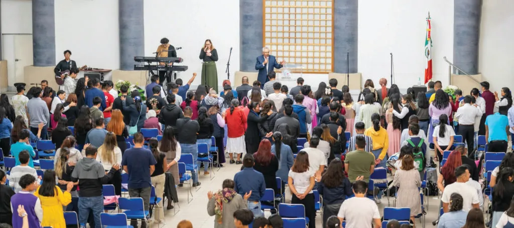 Desarrollando Líderes de Iglesia Local y Globalmente