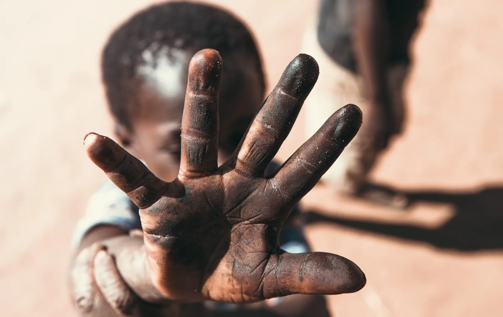 Mostrando el amor de Dios a los huérfanos en Zimbabue