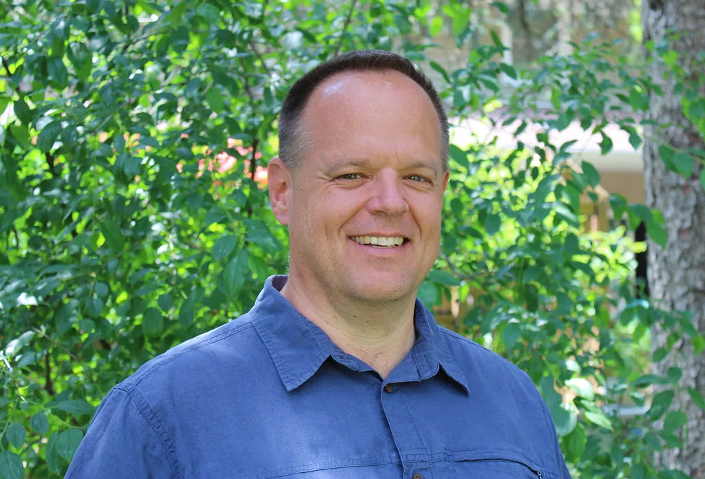 Phil Bauman nuevo director de SIM International