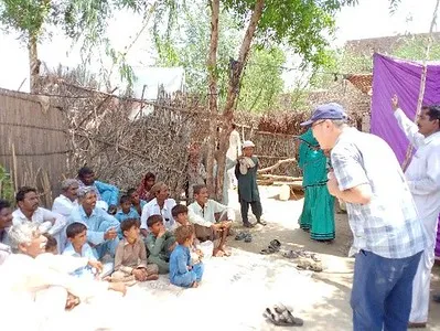 Nuestros trabajadores se unen a la respuesta de ayuda por las inundaciones en Pakistán.