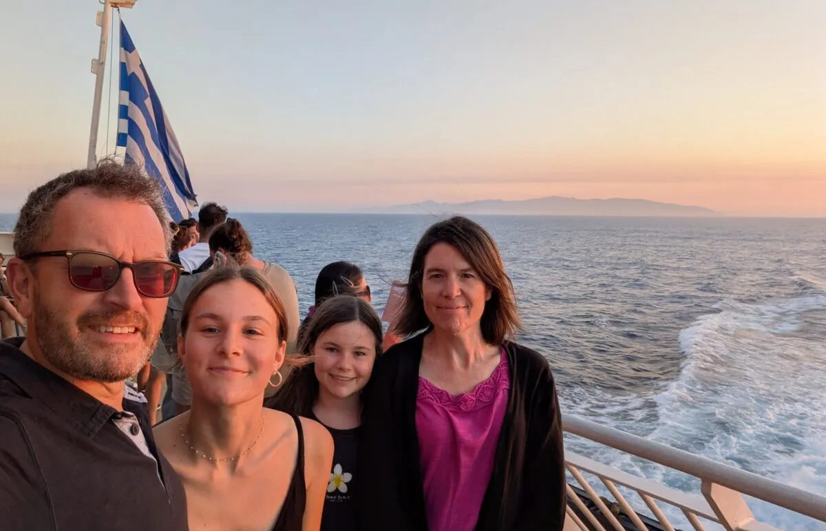 Compartiendo las buenas nuevas de Dios en Grecia