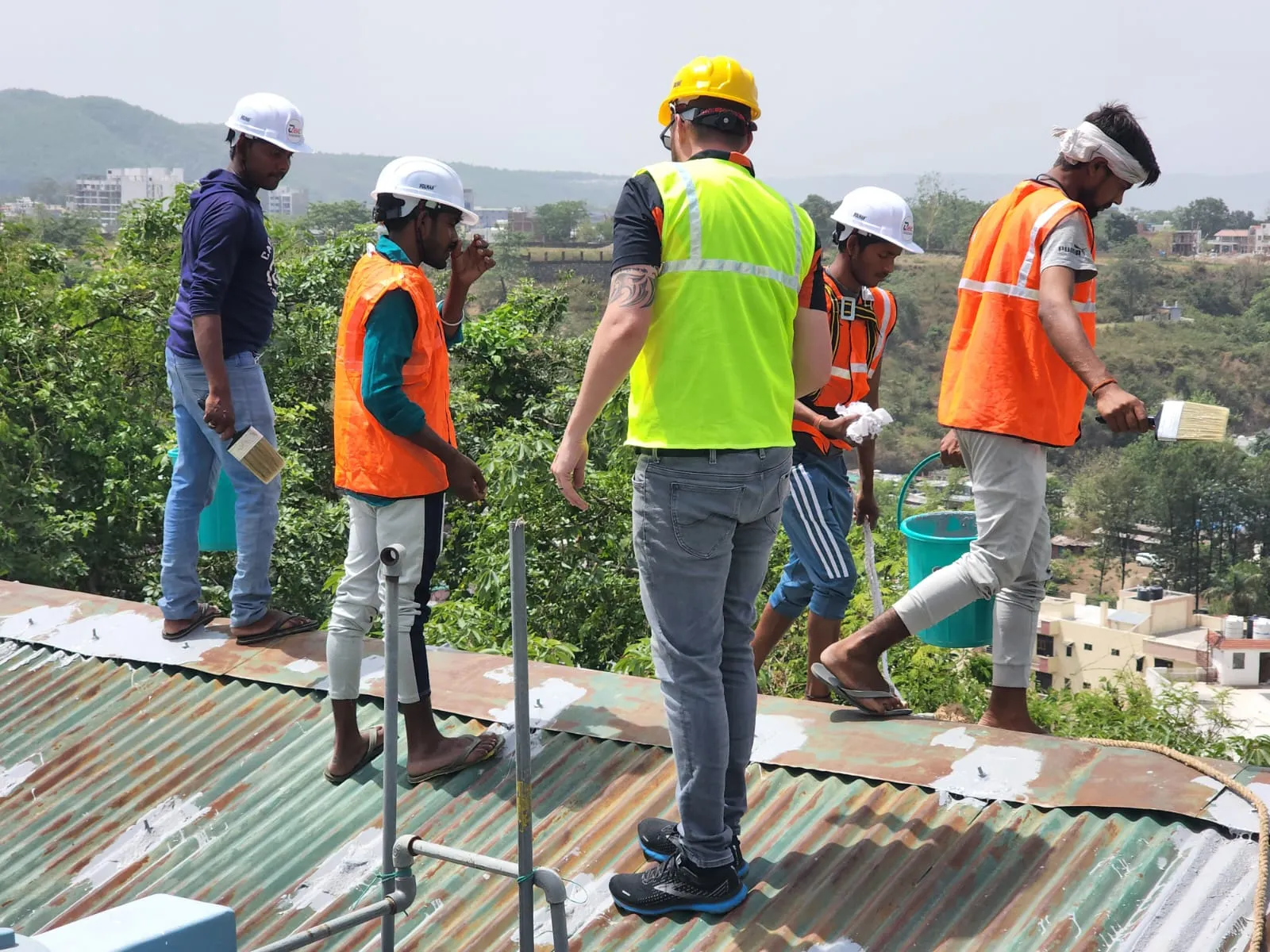 ¿Cómo puedo usar los negocios en las misiones?