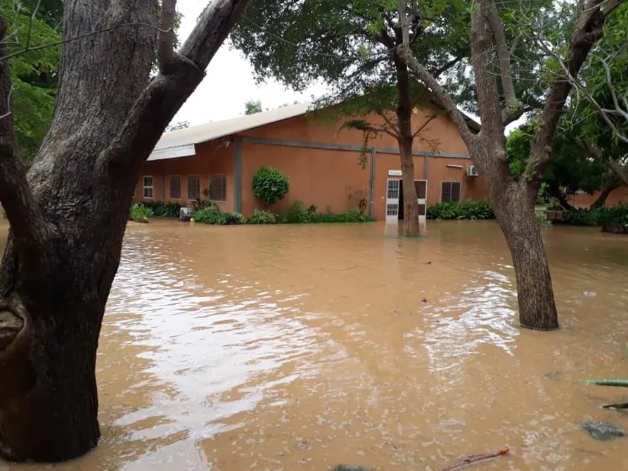 Academia Sahel Evacuada Tras Inundaciones
